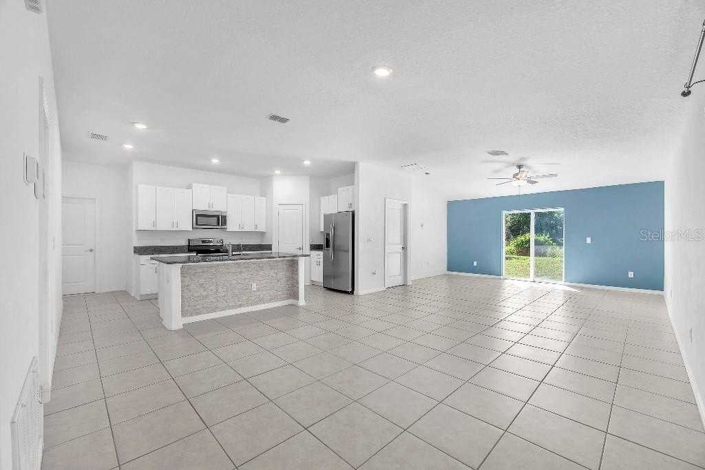 5518 Blue Azure Dr - Photo 6 of 26