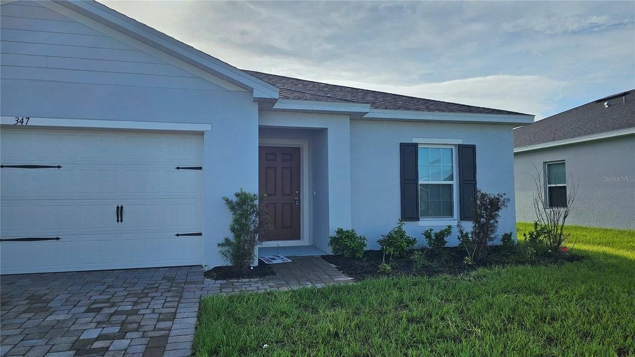 347 Biltmore Blvd - Photo 2 of 38
