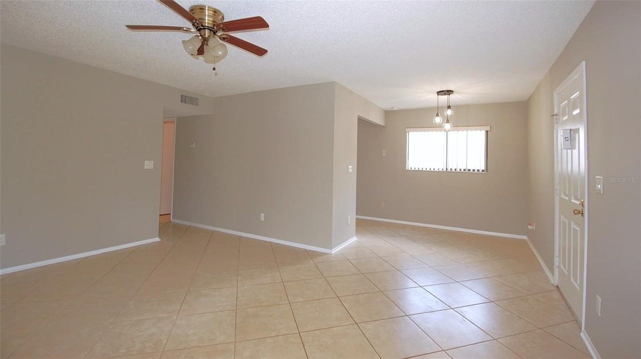 3300 Fox Chase Cir N #216 - Photo 5 of 18