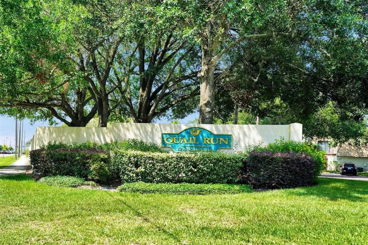 15217 W Pond Woods Dr - Photo 2 of 50