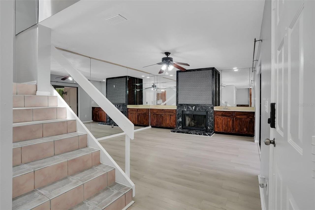 15217 W Pond Woods Dr - Photo 3 of 50