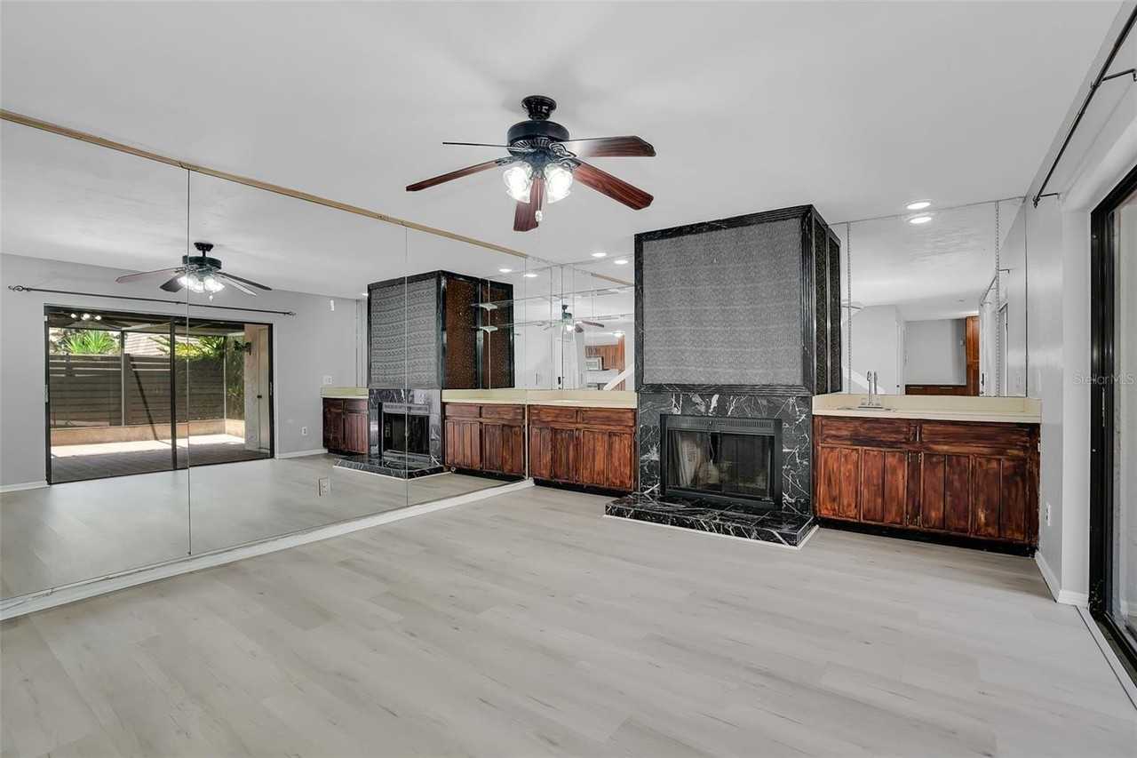 15217 W Pond Woods Dr - Photo 5 of 50