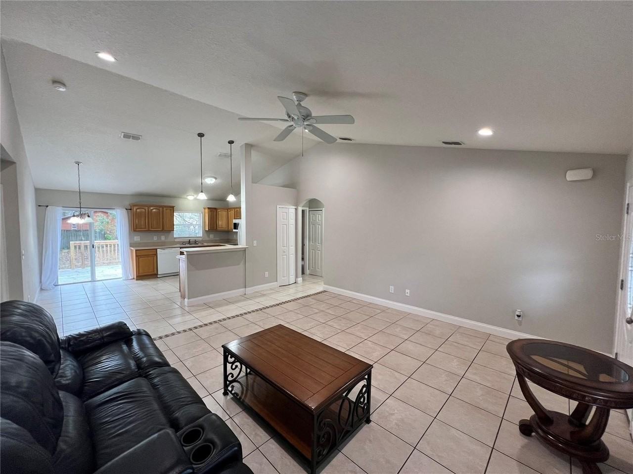 2336 W Orange Rd - Photo 5 of 16