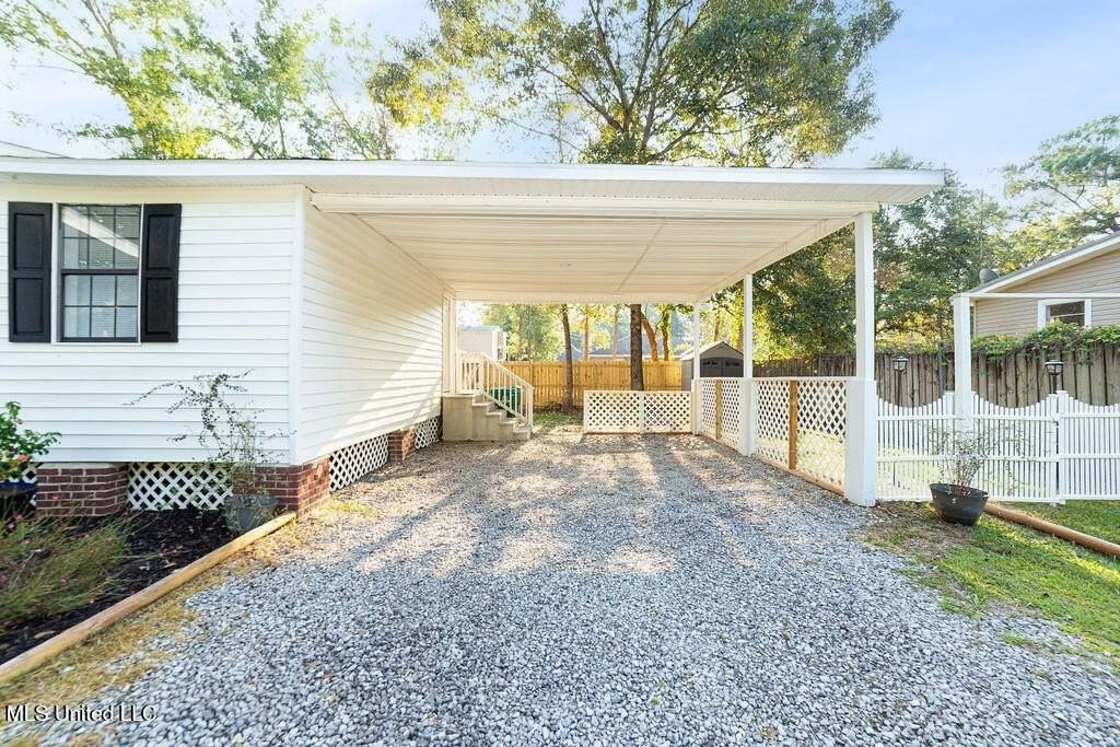 10828 Haena Ct - Photo 2 of 13