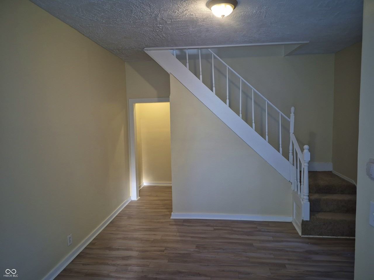 328 N Elder Ave - Photo 5 of 22