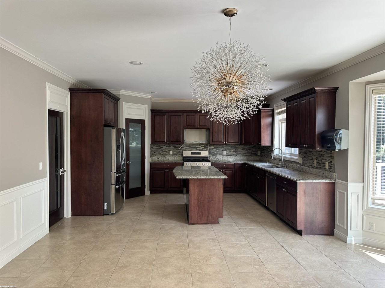 52628 Harmony Dr - Photo 4 of 14