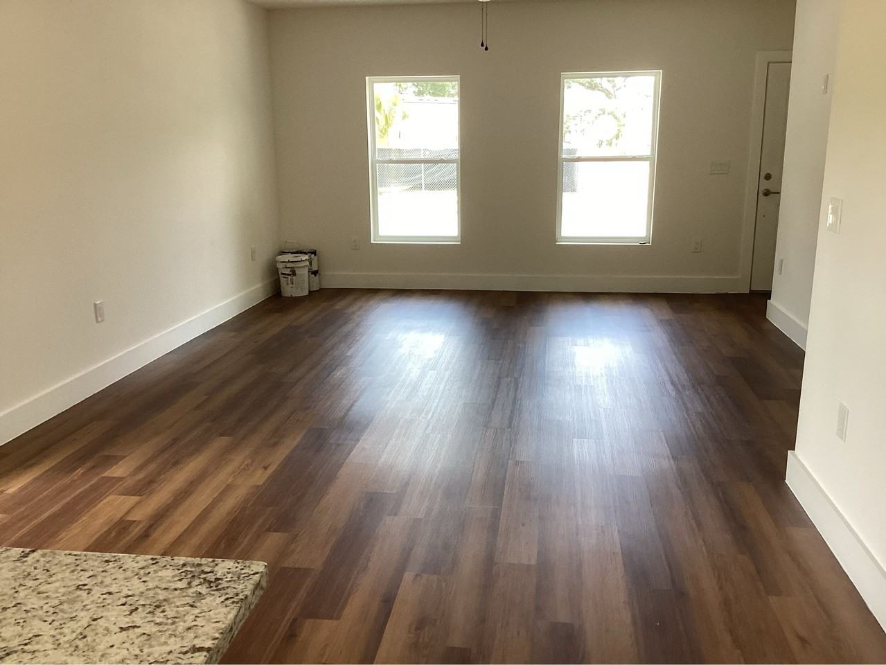 907 East 26th Avenue - Photo 5 of 9