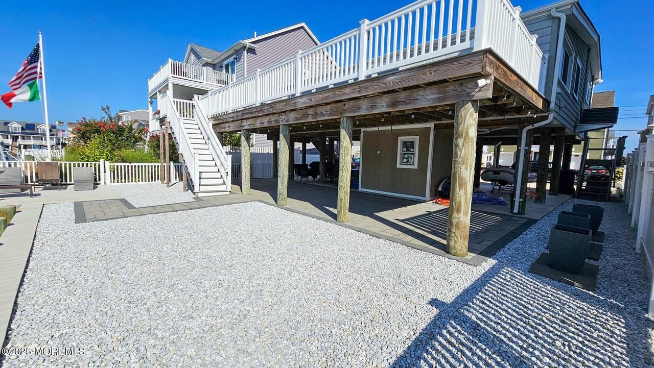 52 Nancy Dr - Photo 5 of 26