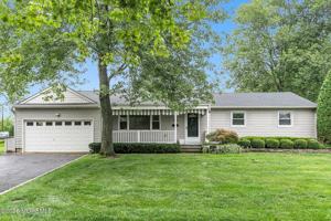 featured image of 453 Milton Ave