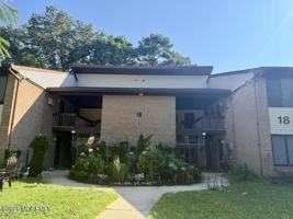 featured image of 18 Pine Cluster Cir #D