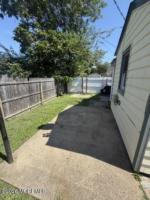 30 Seaside Pl - Photo 3 of 10