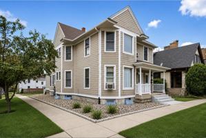 featured image of 17 S 4th Ave #A