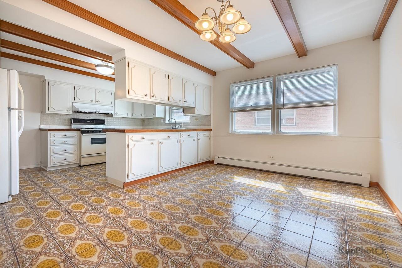8417 W Berwyn Ave #2 - Photo 6 of 29