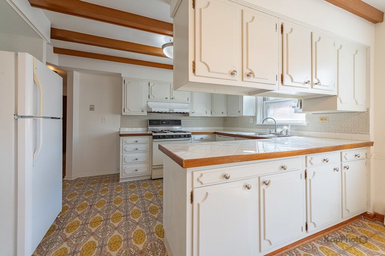 8417 W Berwyn Ave #2 - Photo 7 of 29
