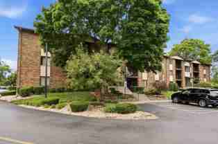 13913 Laramie Ave #112 - Photo 1 of 1