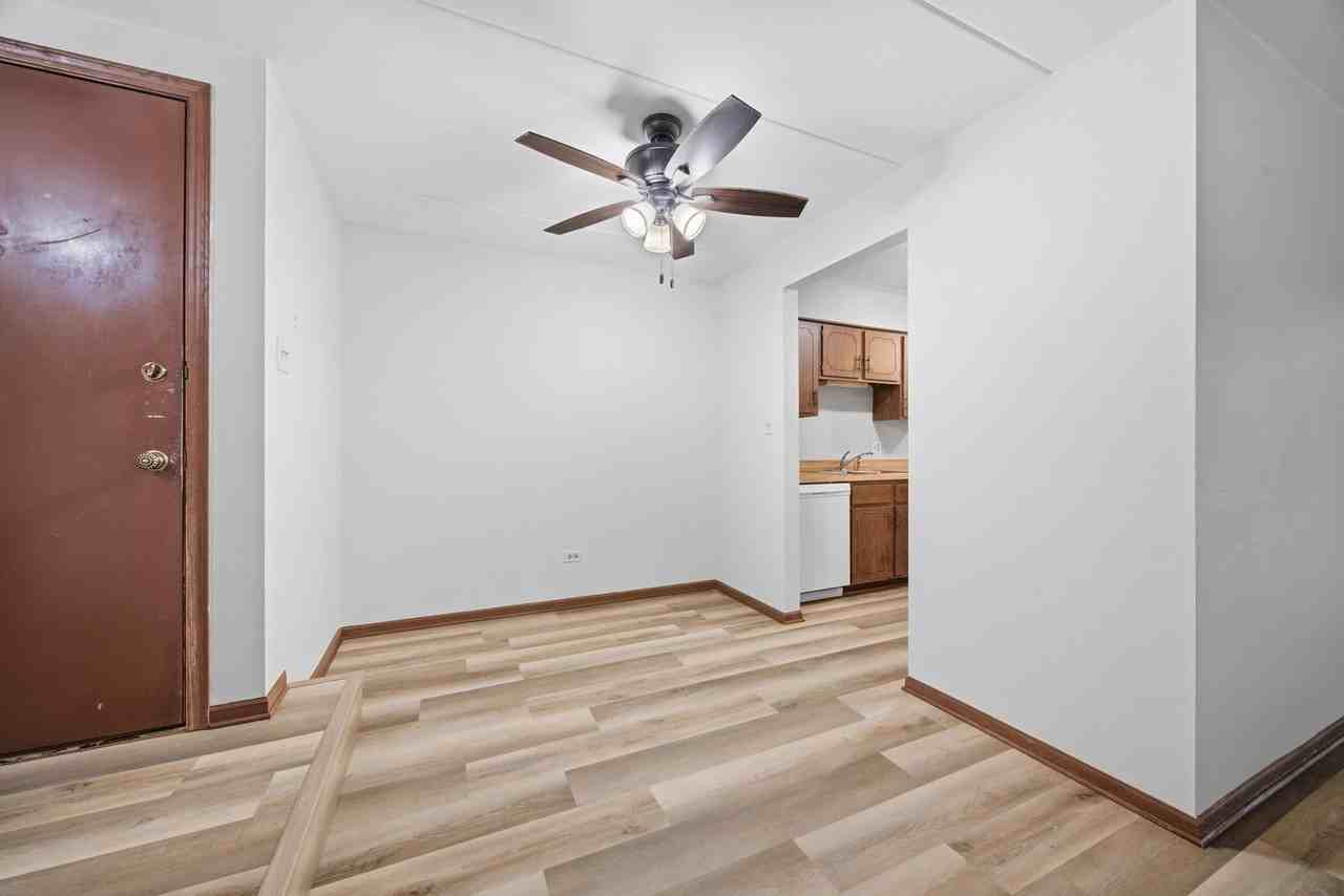 13913 Laramie Ave #112 - Photo 5 of 16