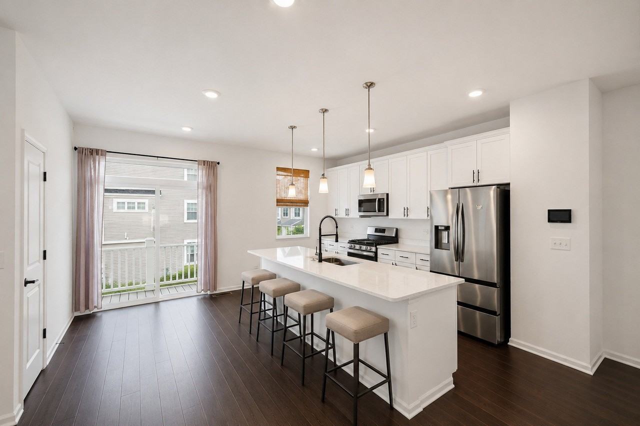 4437 Chelsea Manor Cir #4437 - Photo 4 of 14