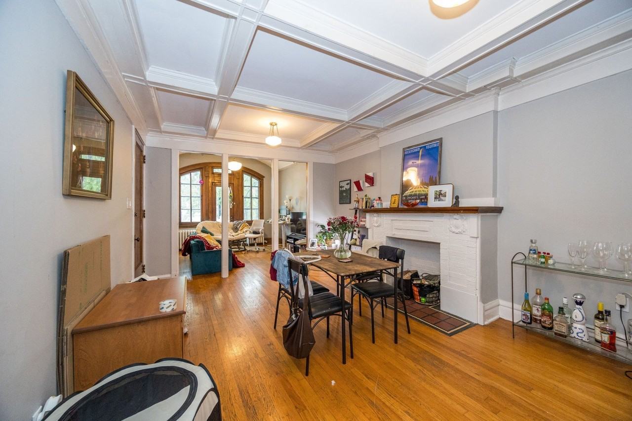 2019 N Damen Ave #2F - Photo 2 of 10