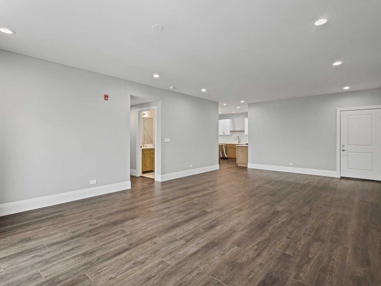 1036 Lake St #2N - Photo 6 of 33