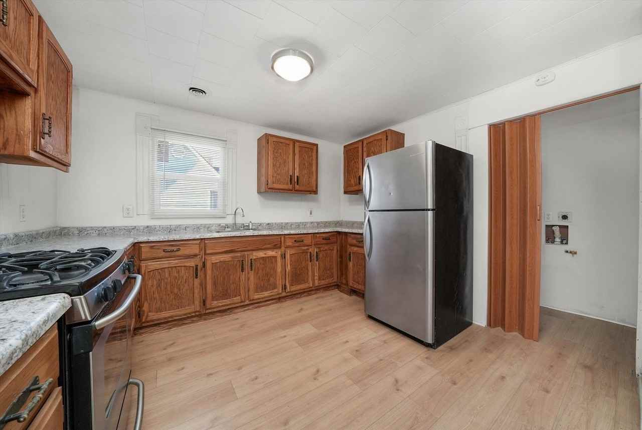 1097 E Merchant St #2 - Photo 4 of 20