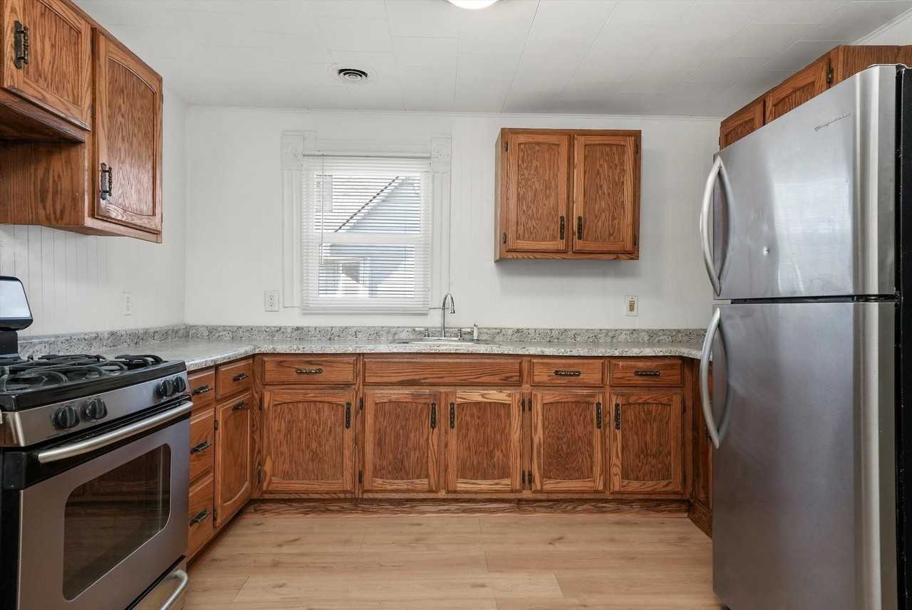 1097 E Merchant St #2 - Photo 5 of 20