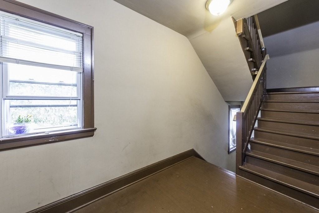 419 Hickory St #2 - Photo 4 of 24