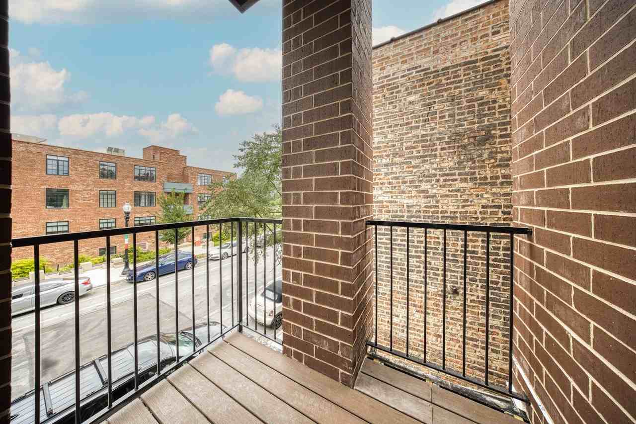 1313 W Taylor St #2 - Photo 6 of 27
