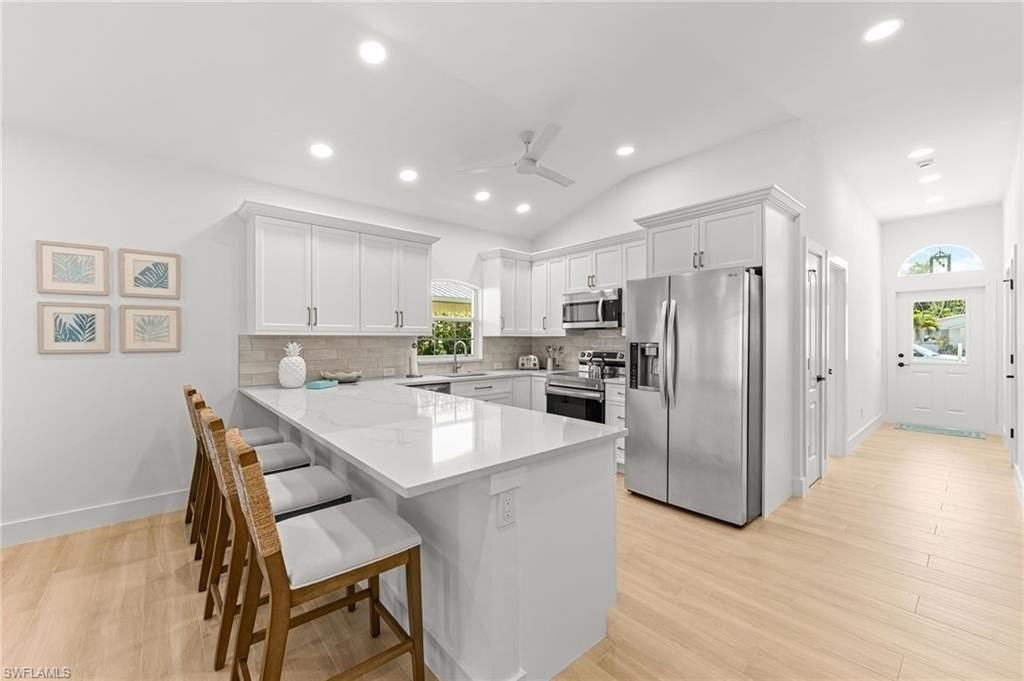 575 101st Ave N - Photo 3 of 28