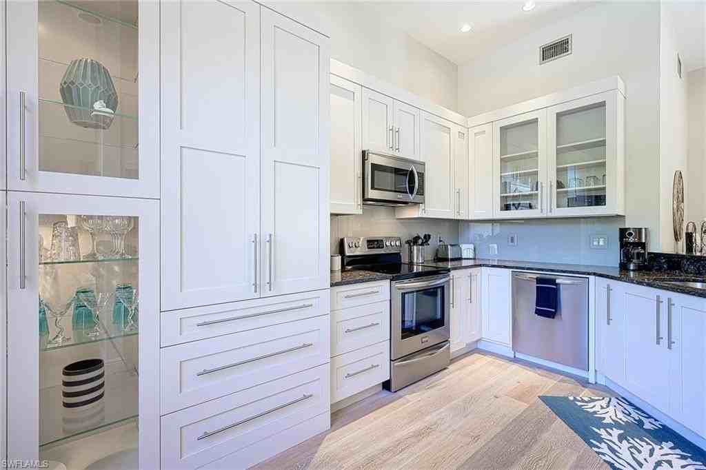 589 Beachwalk Cir #P203 - Photo 6 of 35