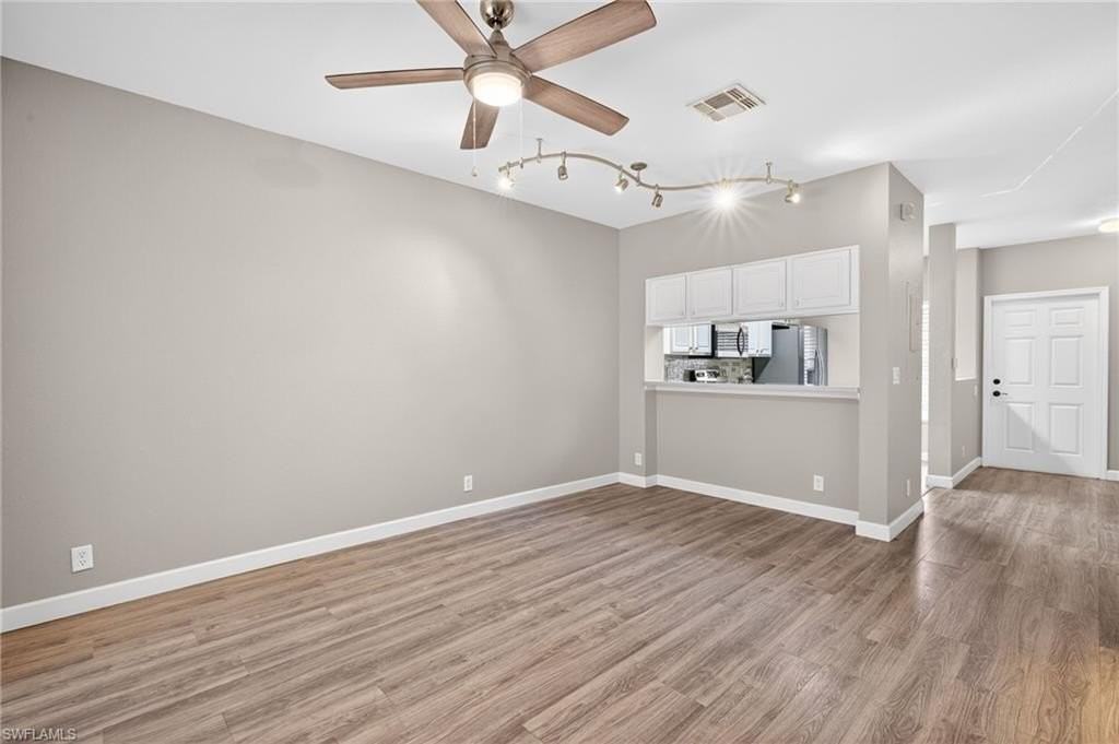 8289 Pacific Beach Dr - Photo 4 of 26