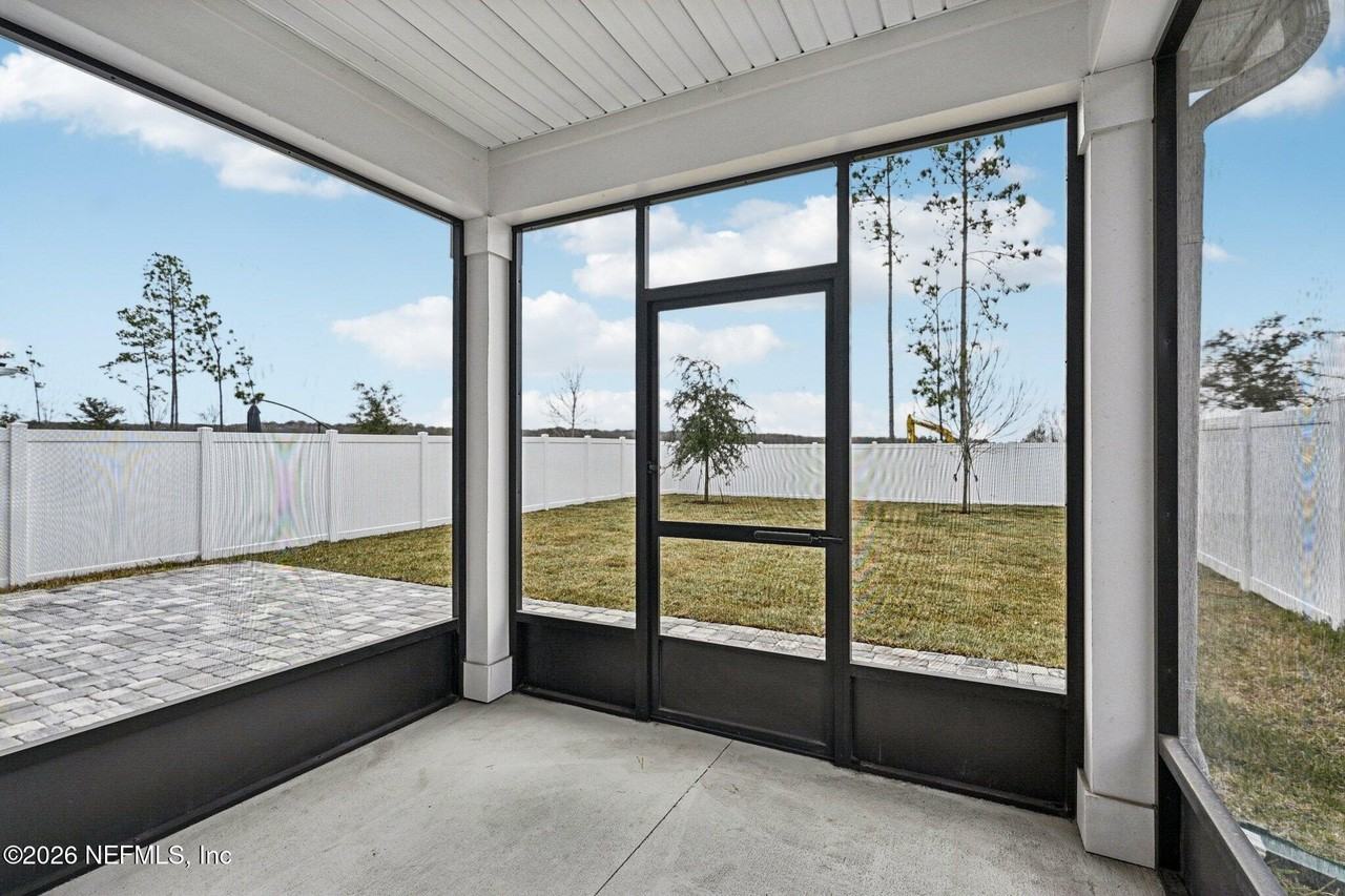13019 Holsinger Blvd - Photo 2 of 50