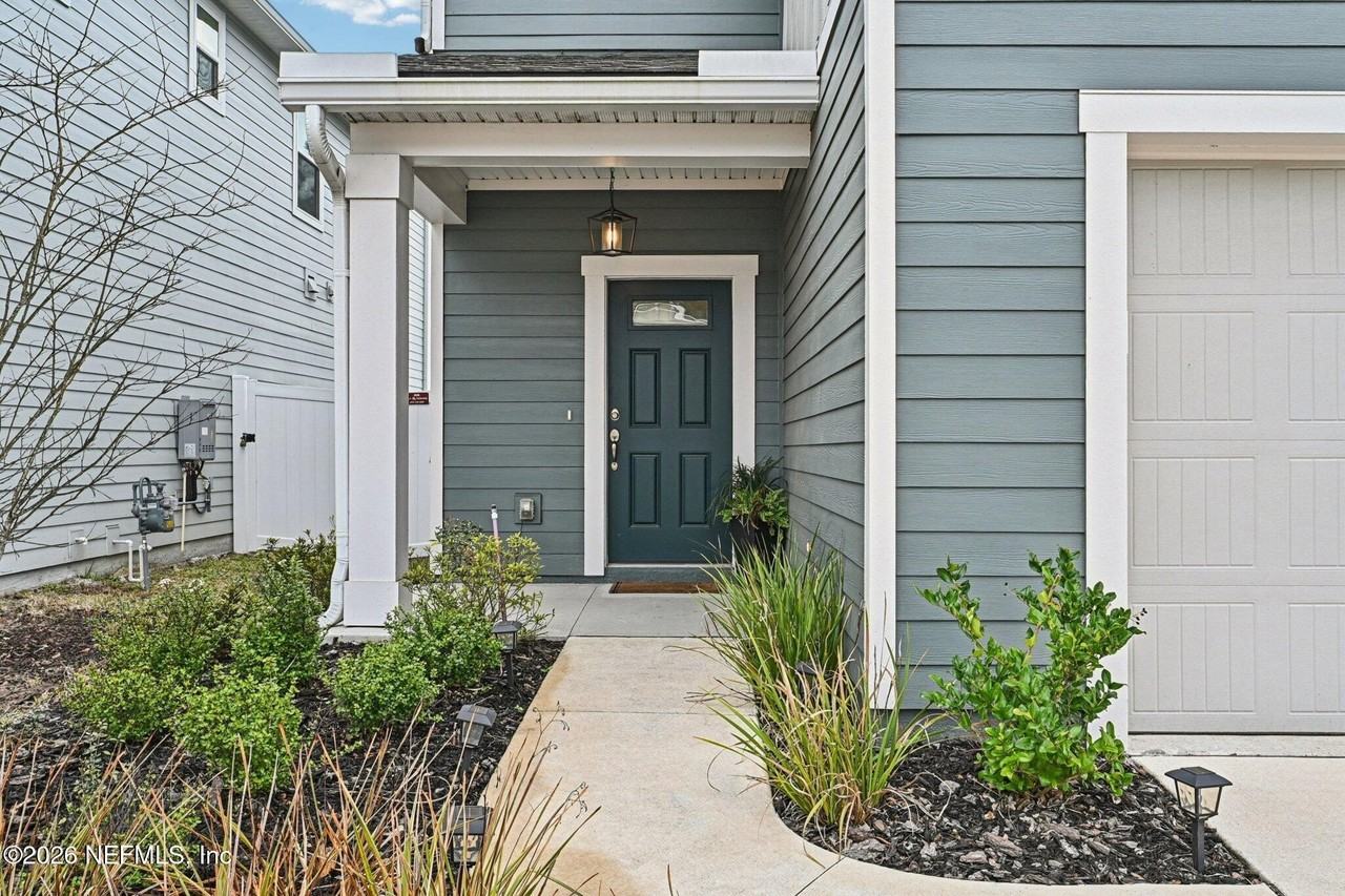 13019 Holsinger Blvd - Photo 4 of 50