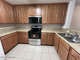 featured image of 824 S Black Cherry Dr