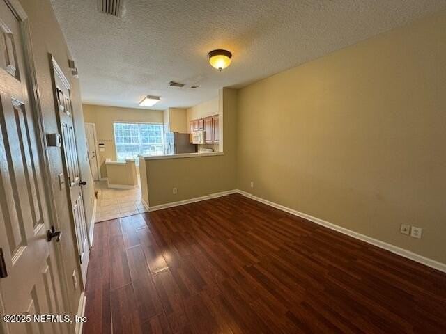 3469 Lone Tree Ln - Photo 4 of 25