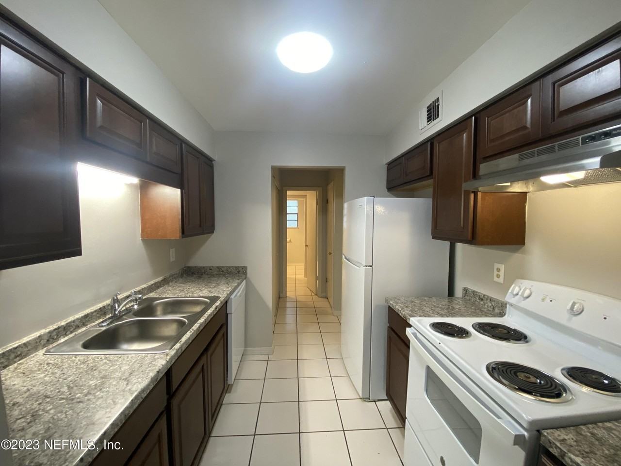 469 Crabapple Ct #B - Photo 5 of 16