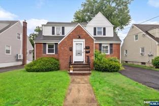 3-17 31st St - Photo 1 of 1