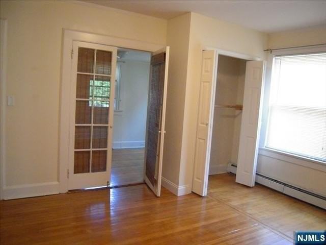 29 Brookfield Rd #1stFL - Photo 5 of 9