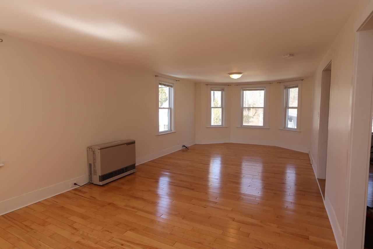 20 Whipple Rd Apt B #20B - Photo 3 of 46