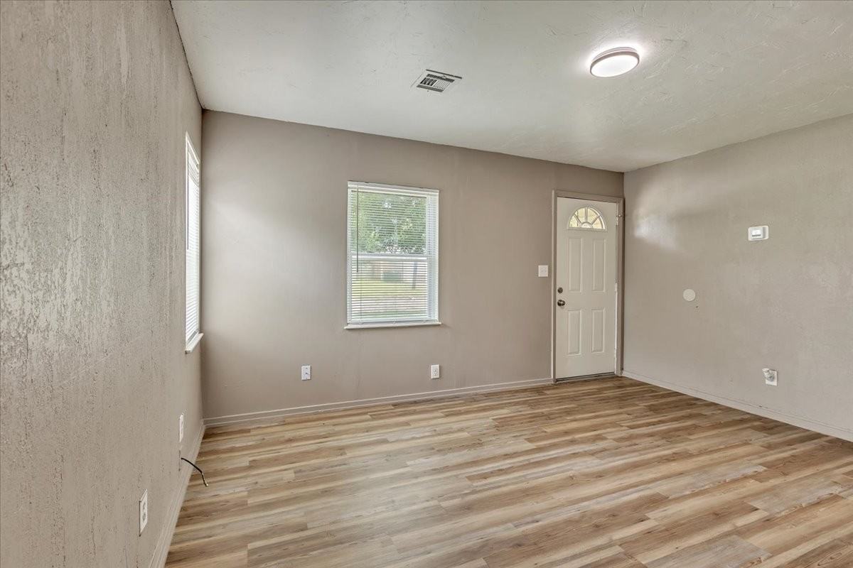 1536 Sw 52nd St #1 - Photo 7 of 38