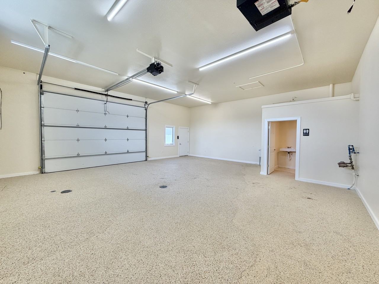 898 Arthur Dr #6 - Photo 4 of 5