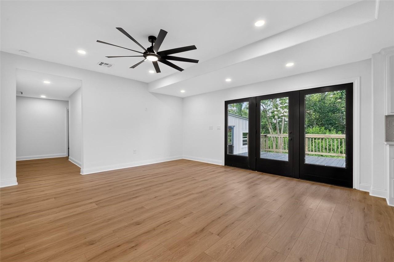 2808 Woodland Dr - Photo 4 of 30