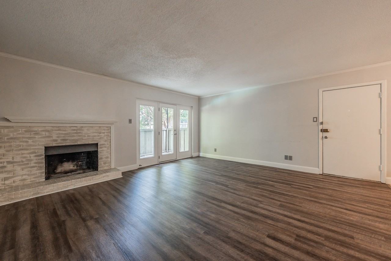 7706 Meadow Rd #225 - Photo 3 of 35