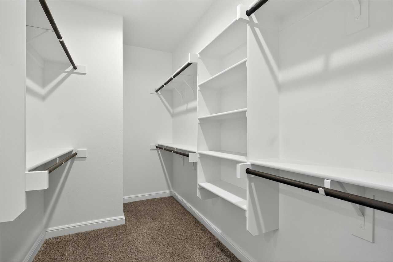 5401 Cypress Point Dr - Photo 6 of 14