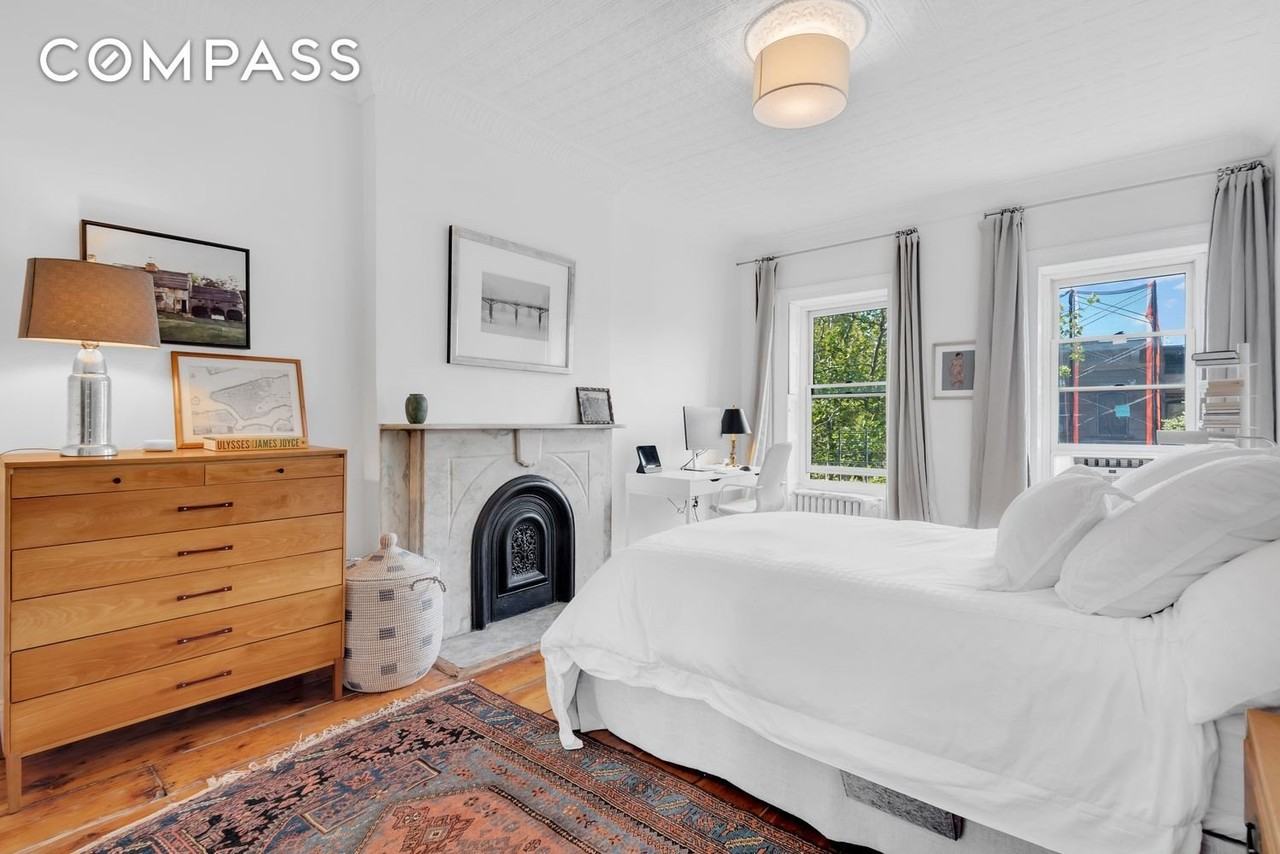 33 Sterling Pl #2 - Photo 4 of 12