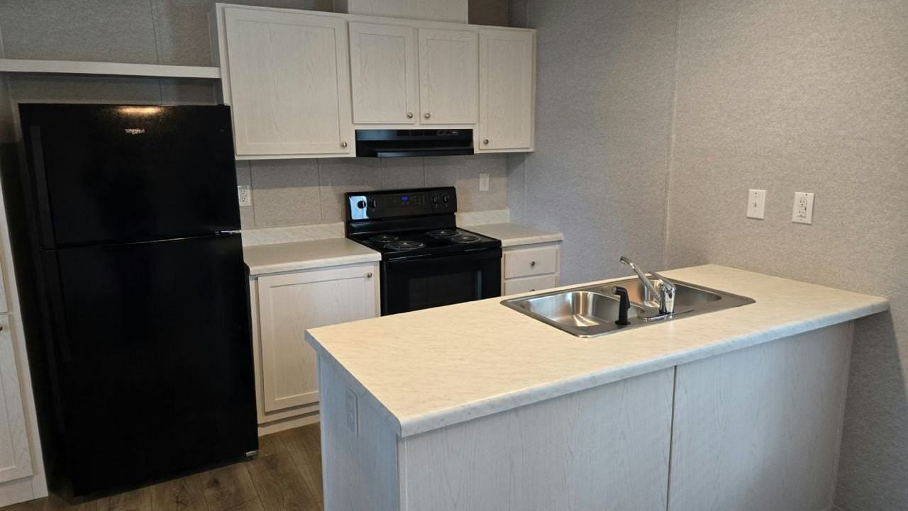 4401 Hitzing Ave #84 - Photo 3 of 13