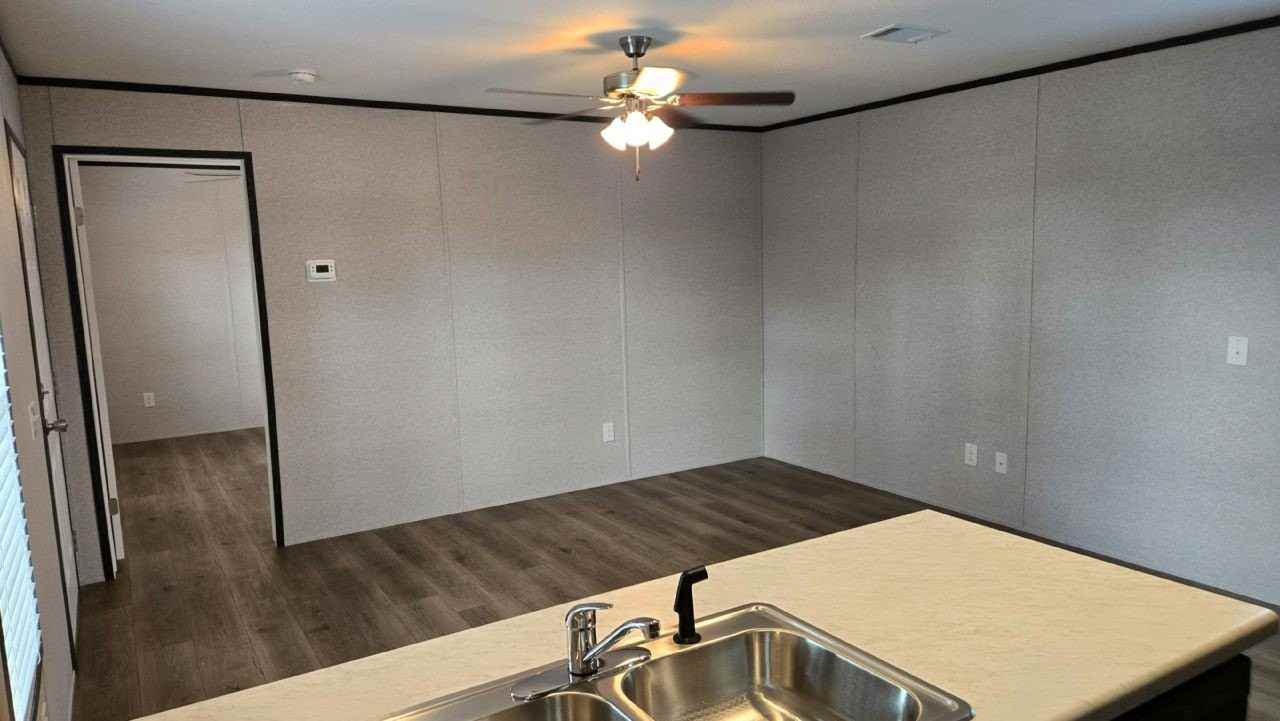 4401 Hitzing Ave #84 - Photo 4 of 13