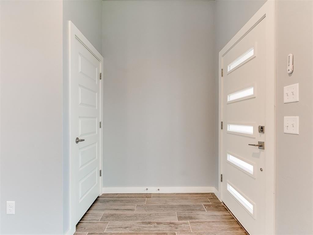 421 Remington Ave - Photo 3 of 50
