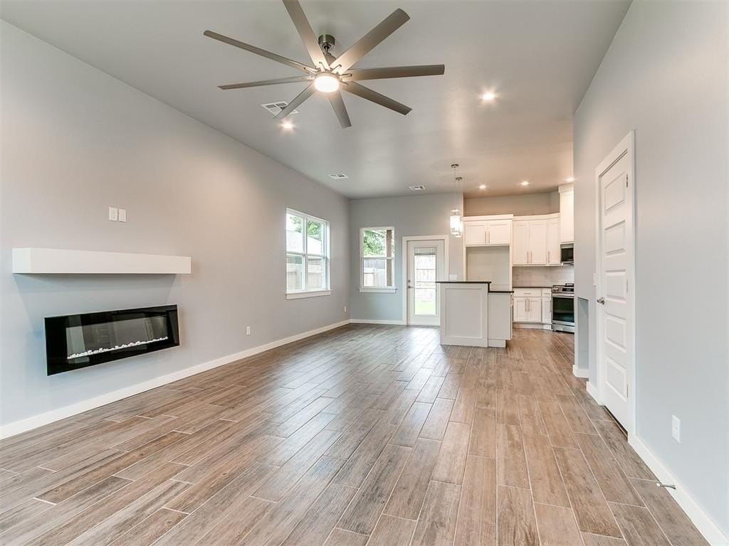 421 Remington Ave - Photo 6 of 50