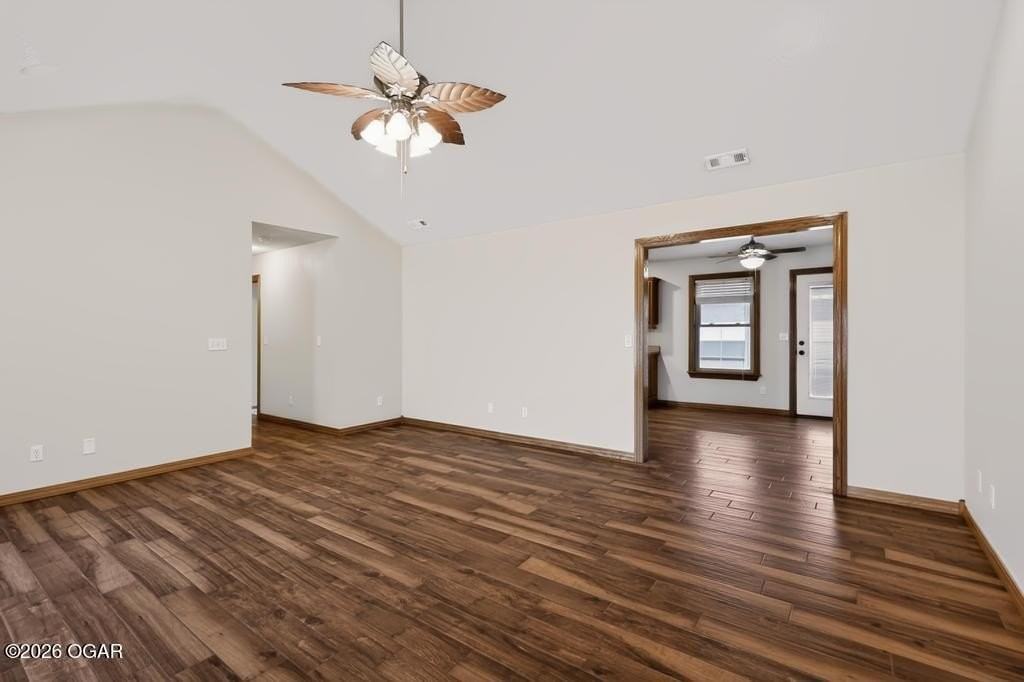838 Cottonwood - Photo 2 of 18