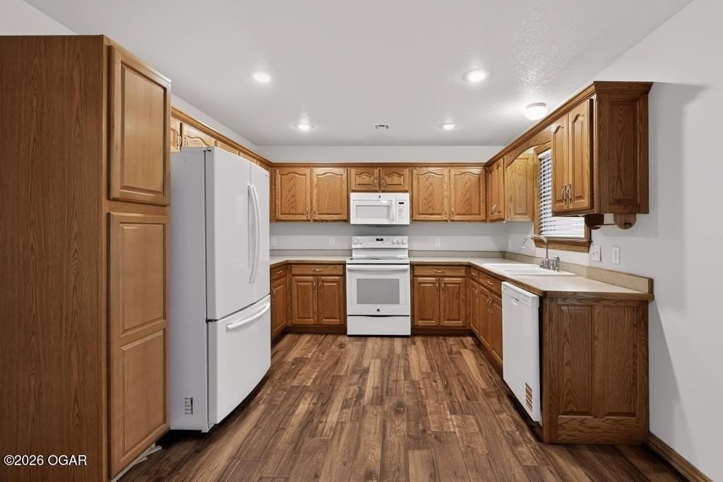 838 Cottonwood - Photo 5 of 18